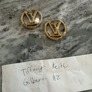 Louise Hoop GM Earrings Louis Vuitton